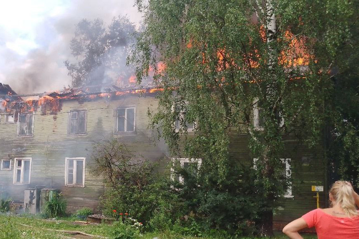 Пострадавшим от пожара в Соколе выплатят компенсацию и предоставят временное жилье.