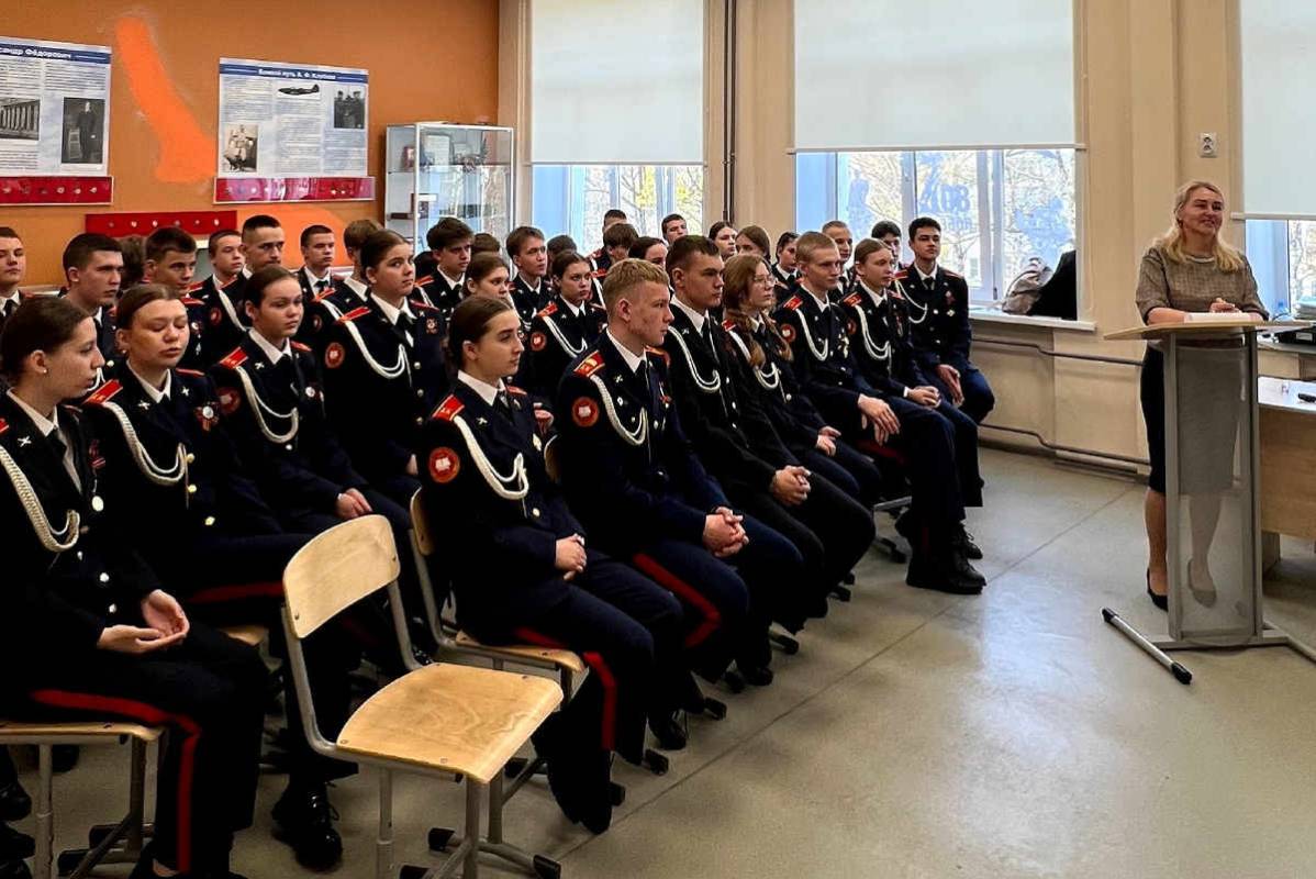 О Героях Великой Отечественной войны и Героях СВО рассказали школьники Вологды и Алчевска.