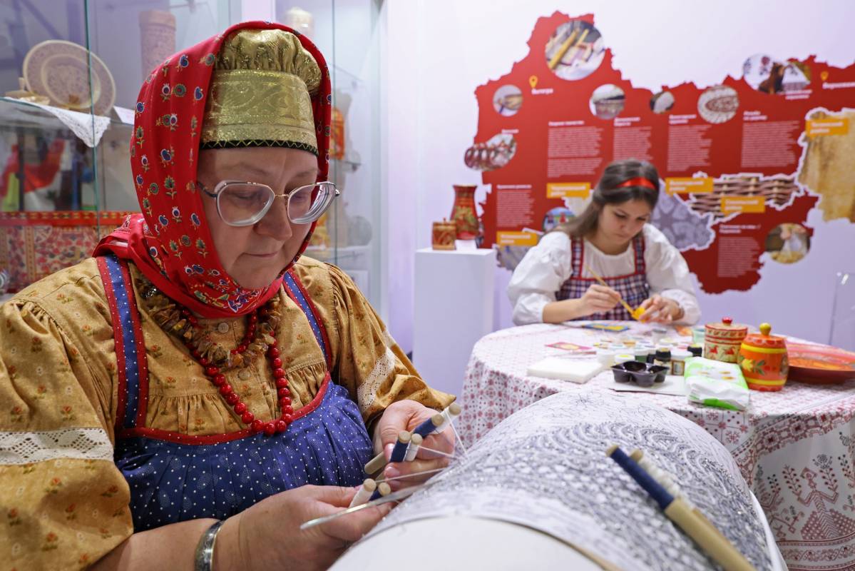 В Шексне названы имена лучших кружевниц страны.