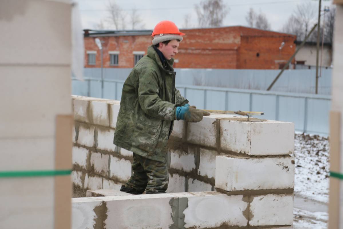 На ярмарке вакансий в Вологодской области соискателям было предложено порядка 4 тысяч рабочих мест.