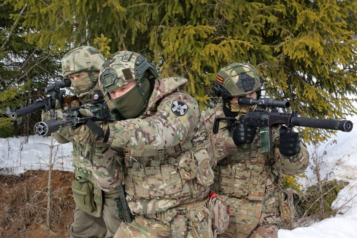 Врио Губернатора Вологодской области Георгий Филимонов встретится с семьями бойцов СВО в Соколе.