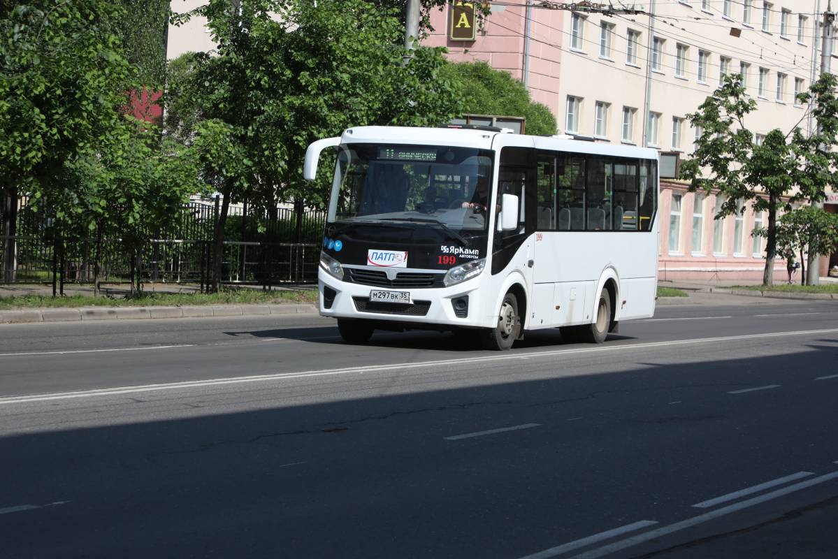 Георгий Филимонов: закупим еще 20 новых автобусов для областной столицы Вологодчины.