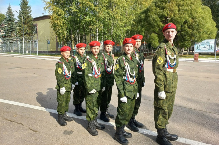 Более 300 юных вологжан стали участниками игры «Зарница-2023» имени А.А. Попова. Более 300 юных вологжан стали участниками игры «Зарница-2023» имени А.А. Попова.