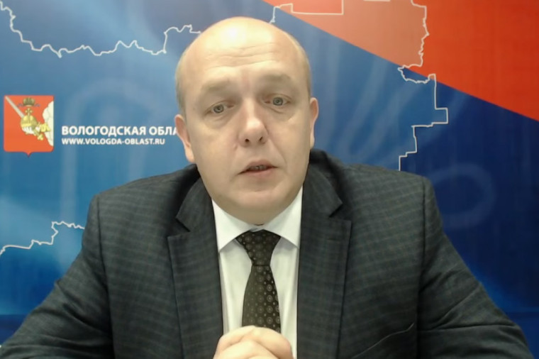 Вакцинация, кадровые вопросы и цифровизация медицины: начальник Депздрава пообщался с вологжанами в эфире «ПоОКаем в сети». Вакцинация, кадровые вопросы и цифровизация медицины: начальник Депздрава пообщался с вологжанами в эфире «ПоОКаем в сети».