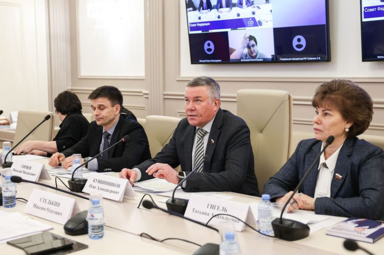 Определены конкретные направления корректировки законодательства для защиты интересов добросовестных лесозаготовителей. Определены конкретные направления корректировки законодательства для защиты интересов добросовестных лесозаготовителей.