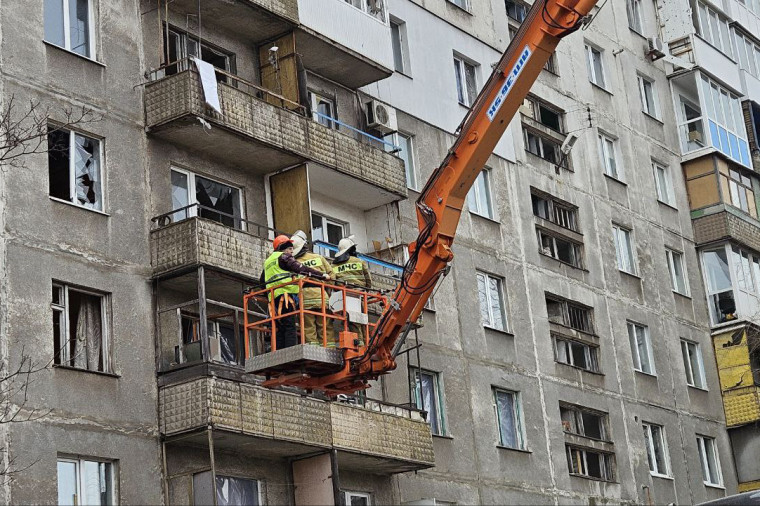 Вологодская область поможет в восстановлении инфраструктуры Алчевска после удара беспилотника. Вологодская область поможет в восстановлении инфраструктуры Алчевска после удара беспилотника.