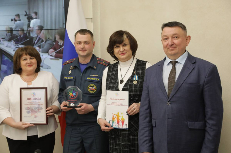Лучший корпоративный трудовой отряд определили на Вологодчине. Лучший корпоративный трудовой отряд определили на Вологодчине.