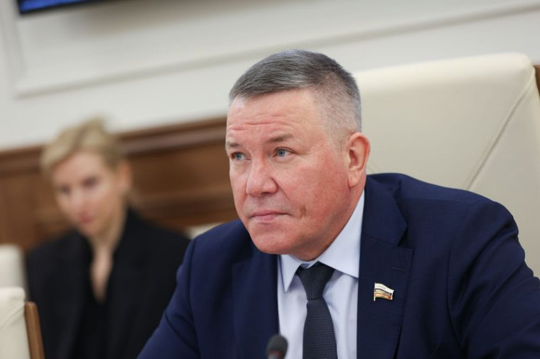 Вопрос возмещения вреда окружающей среде от несанкционированных свалок на неразграниченных государственных землях будет урегулирован. Вопрос возмещения вреда окружающей среде от несанкционированных свалок на неразграниченных государственных землях будет урегулирован.