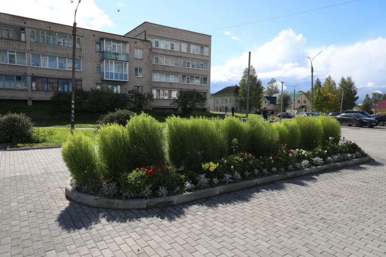 В Вологодской области заключено 93% контрактов на ремонт и благоустройство общественных территорий и дворов. В Вологодской области заключено 93% контрактов на ремонт и благоустройство общественных территорий и дворов.