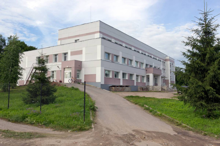 Больше 60 миллионов рублей получит Кирилловская центральная районная больница в 2024 году. Больше 60 миллионов рублей получит Кирилловская центральная районная больница в 2024 году.