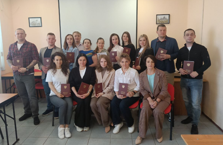 Пятнадцать претендентов успешно сдали экзамен по программе подготовки арбитражных управляющих. Пятнадцать претендентов успешно сдали экзамен по программе подготовки арбитражных управляющих.