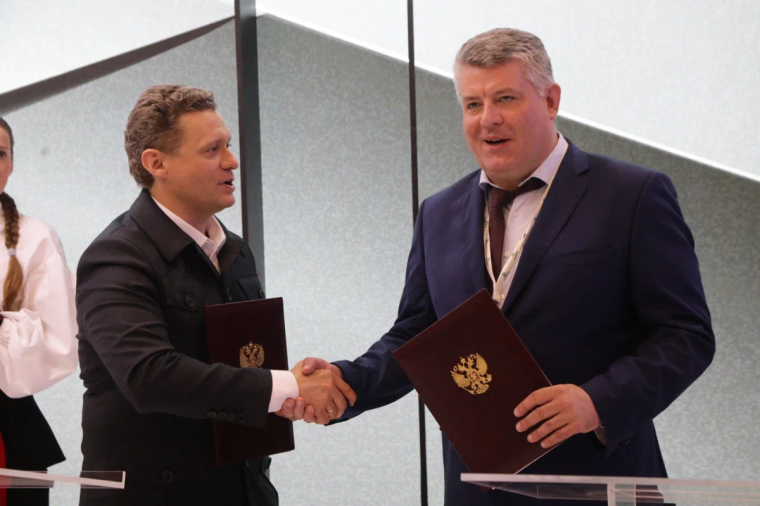 Правительство Вологодской области поддержало инвестиционные и социальные проекты компании «ФосАгро» по развитию региона. Правительство Вологодской области поддержало инвестиционные и социальные проекты компании «ФосАгро» по развитию региона.