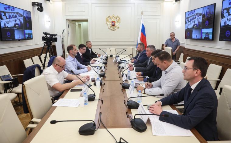 Олег Кувшинников предложил протестировать БПЛА в лесах до запуска серийного производства. Олег Кувшинников предложил протестировать БПЛА в лесах до запуска серийного производства.