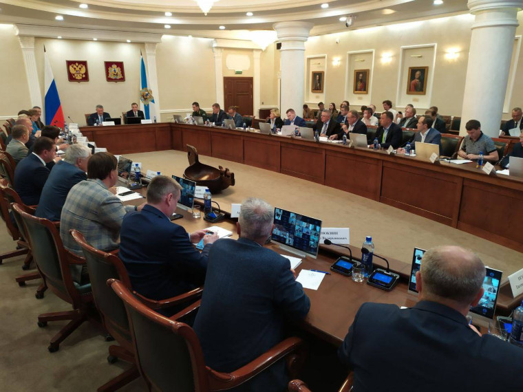 Олег Кувшинников: Господдержка необходима для предприятий по переработке низкосортной лиственной древесины. Олег Кувшинников: Господдержка необходима для предприятий по переработке низкосортной лиственной древесины.
