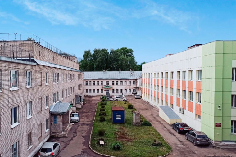 Филимонов поручил ускорить ремонт дороги к одному из роддомов в Вологде. Филимонов поручил ускорить ремонт дороги к одному из роддомов в Вологде.