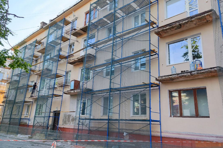Вологодчина поднялась в федеральном рейтинге по выполнению капремонта многоквартирных домов. Вологодчина поднялась в федеральном рейтинге по выполнению капремонта многоквартирных домов.