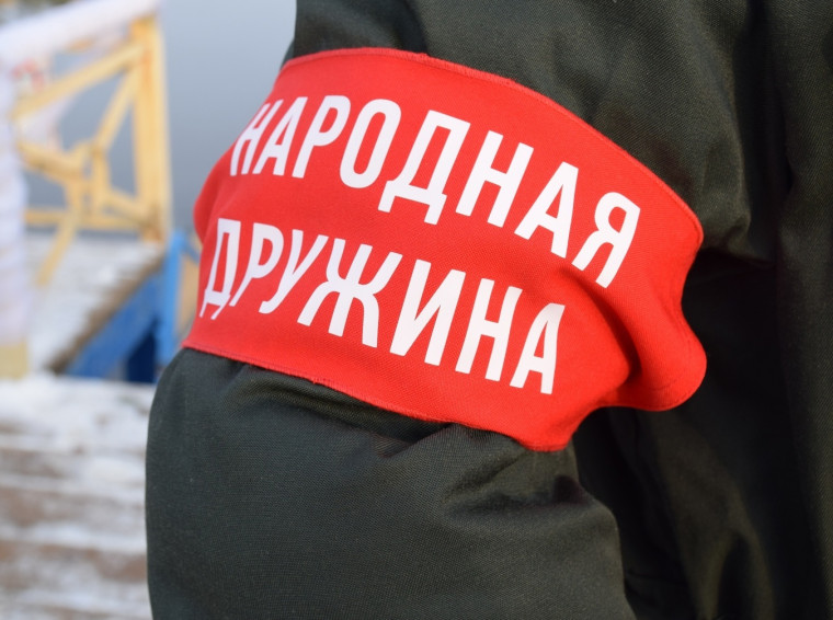 Народные дружинники рассказали жителям поселка Фофанцево Вологодского округа о вреде употребления алкоголя и наркотиков. Народные дружинники рассказали жителям поселка Фофанцево Вологодского округа о вреде употребления алкоголя и наркотиков.