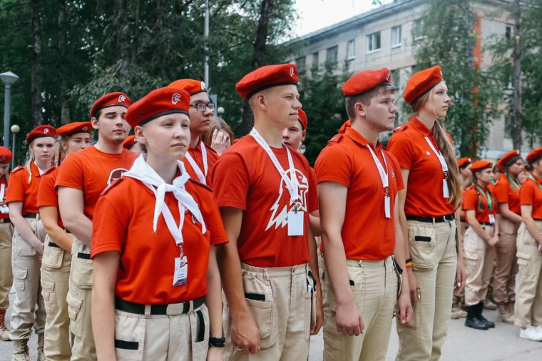 «ЮНАРМИЯ» Вологодской области взяла шефство над юнармейскими отрядами Алчевска ЛНР. «ЮНАРМИЯ» Вологодской области взяла шефство над юнармейскими отрядами Алчевска ЛНР.